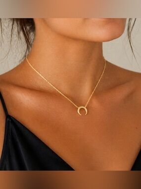 Plunder Gold Crescent Pendant Necklace Gold NWT